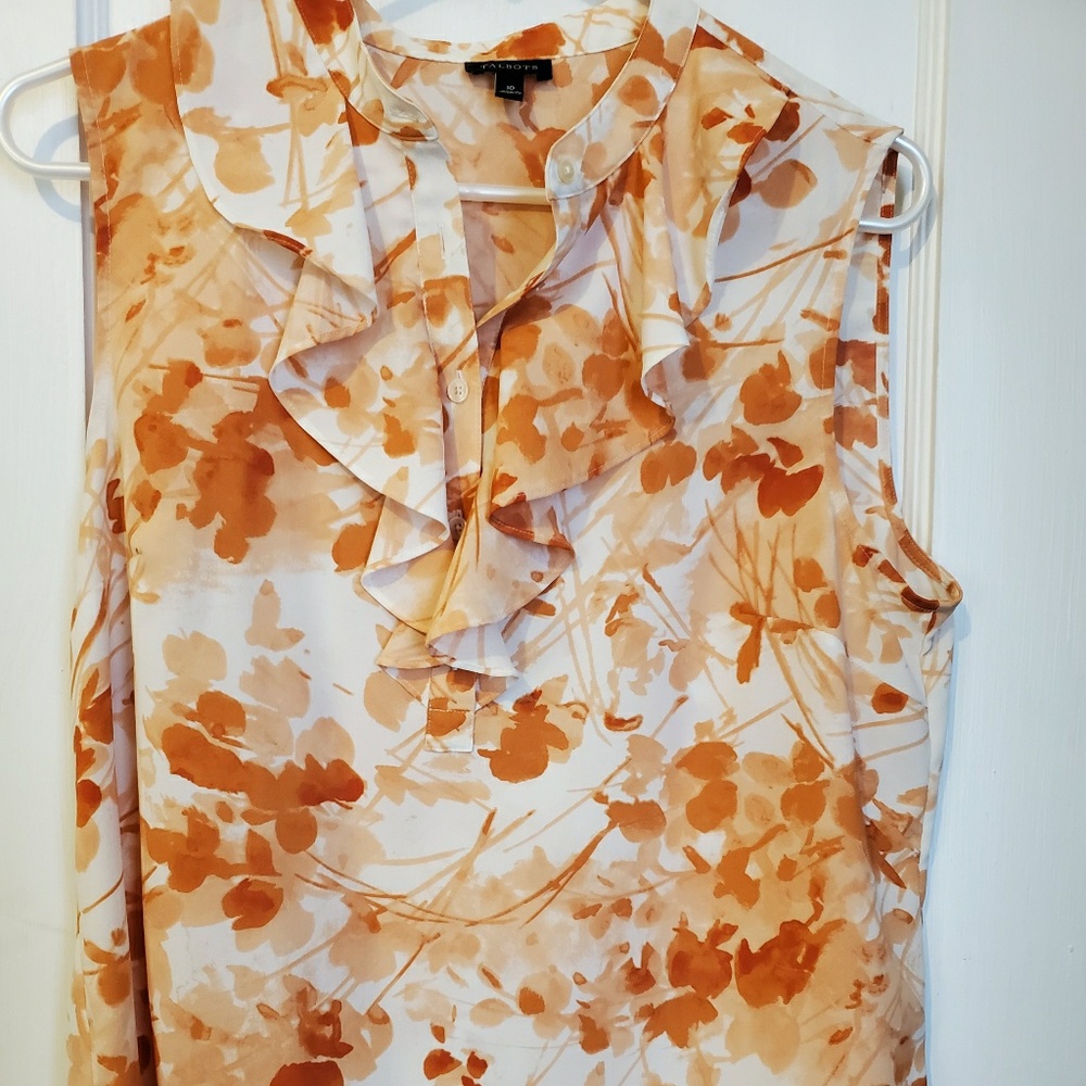 Cute blouse